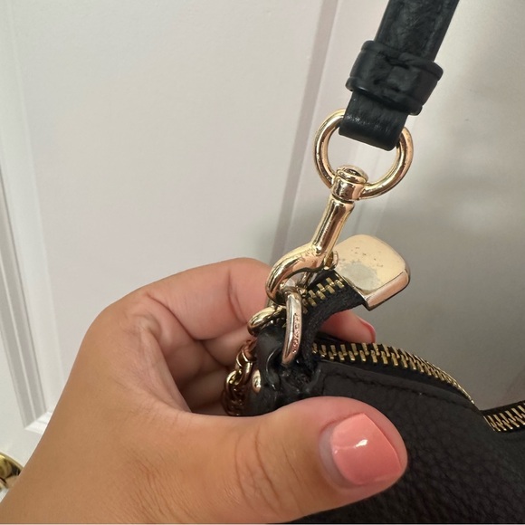 Elegant COACH Black Leather Shoulder Bag - Picture 7 of 16